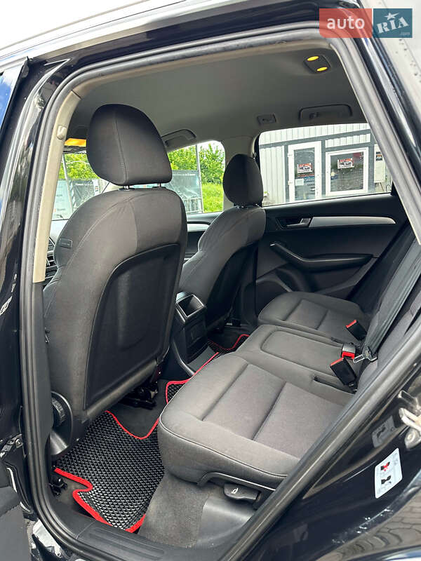 Внедорожник / Кроссовер Audi Q5 2011 в Смеле
