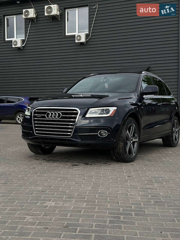 Внедорожник / Кроссовер Audi Q5 2016 в Софиевской Борщаговке