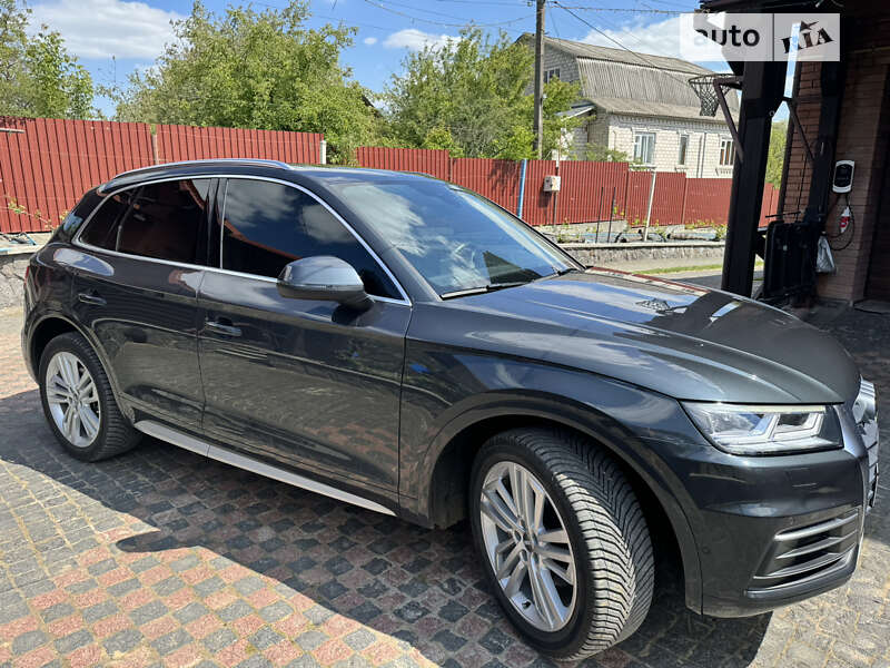 Внедорожник / Кроссовер Audi Q5 2018 в Виннице