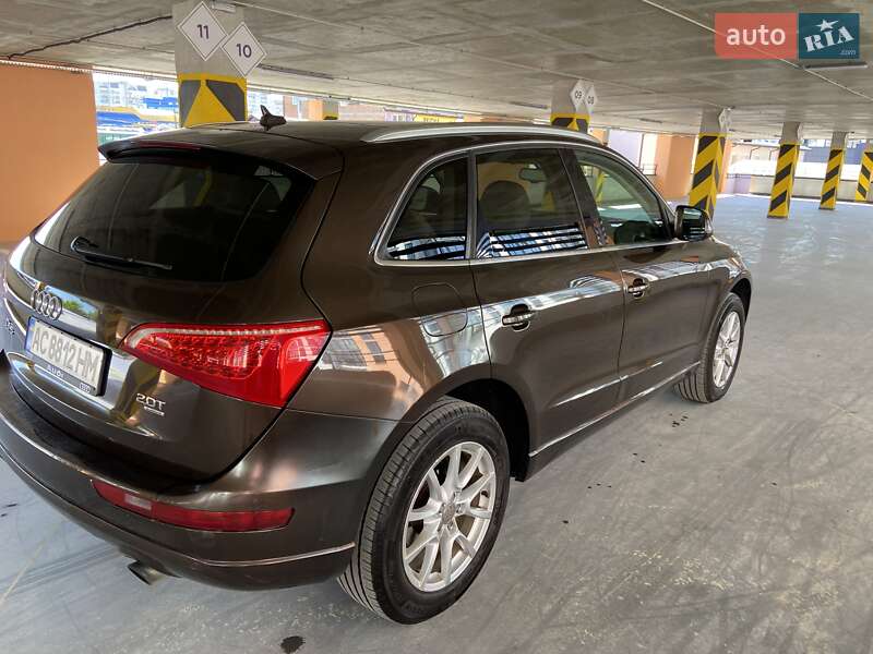 Внедорожник / Кроссовер Audi Q5 2011 в Луцке