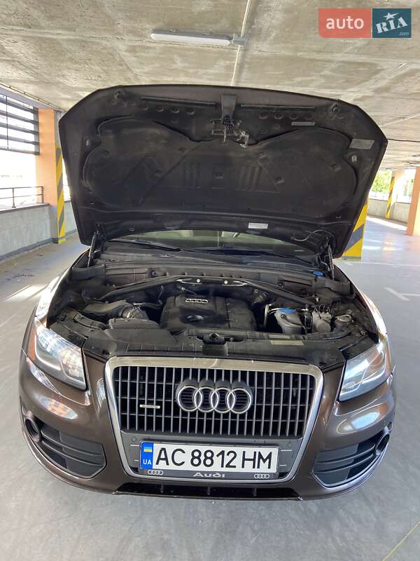 Внедорожник / Кроссовер Audi Q5 2011 в Луцке