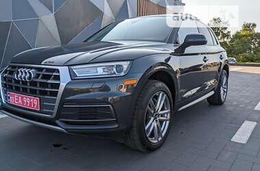 Внедорожник / Кроссовер Audi Q5 2017 в Луцке