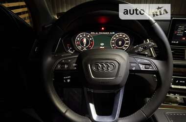 Позашляховик / Кросовер Audi Q5 2020 в Вінниці