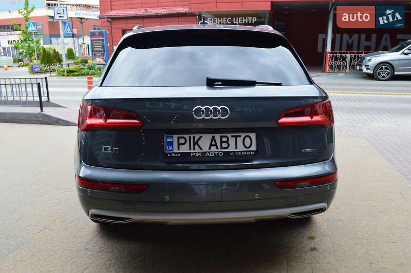 Позашляховик / Кросовер Audi Q5 2019 в Львові