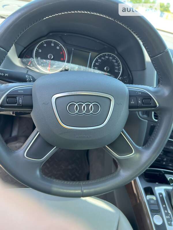 Позашляховик / Кросовер Audi Q5 2015 в Дніпрі