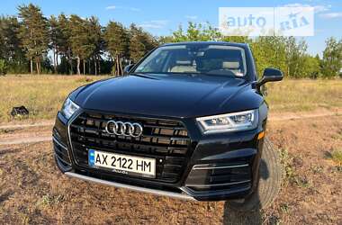 Внедорожник / Кроссовер Audi Q5 2017 в Харькове