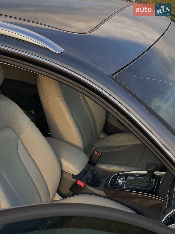 Внедорожник / Кроссовер Audi Q5 2012 в Ужгороде