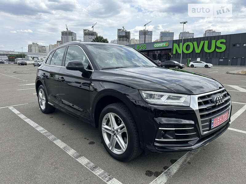 Внедорожник / Кроссовер Audi Q5 2017 в Киеве