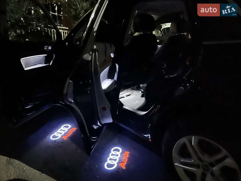 Позашляховик / Кросовер Audi Q5 2019 в Ужгороді