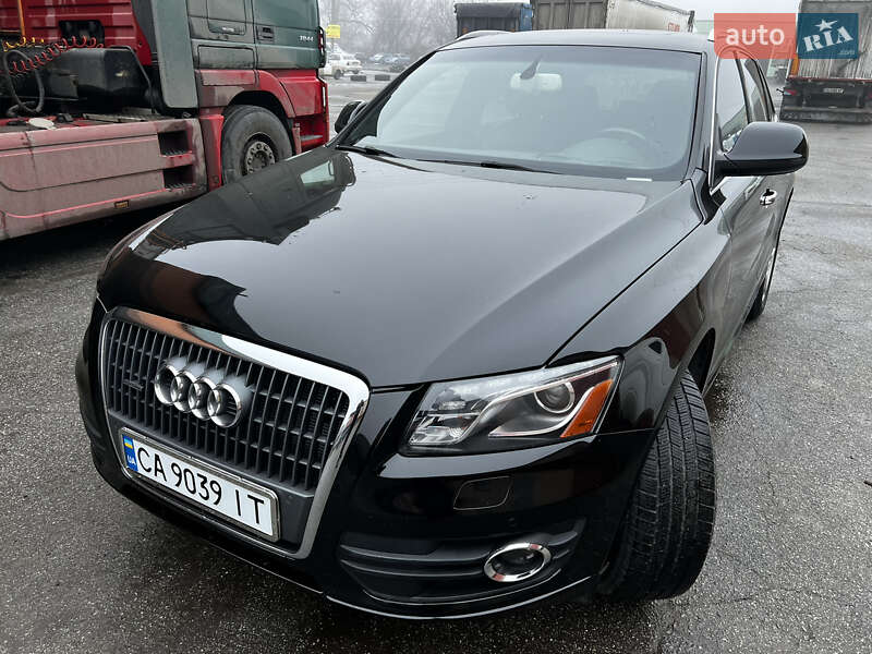 Внедорожник / Кроссовер Audi Q5 2011 в Шполе