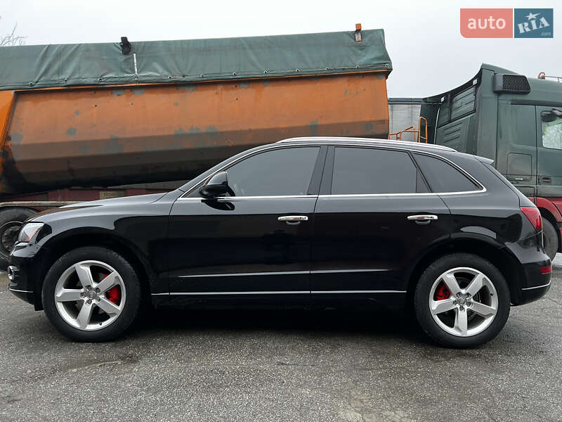 Внедорожник / Кроссовер Audi Q5 2011 в Шполе