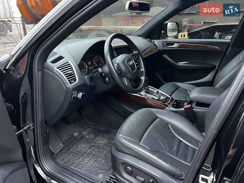 Внедорожник / Кроссовер Audi Q5 2011 в Шполе