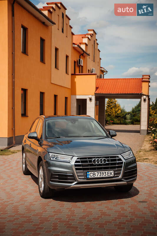 Внедорожник / Кроссовер Audi Q5 2017 в Пирятине