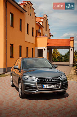 Позашляховик / Кросовер Audi Q5 2017 в 