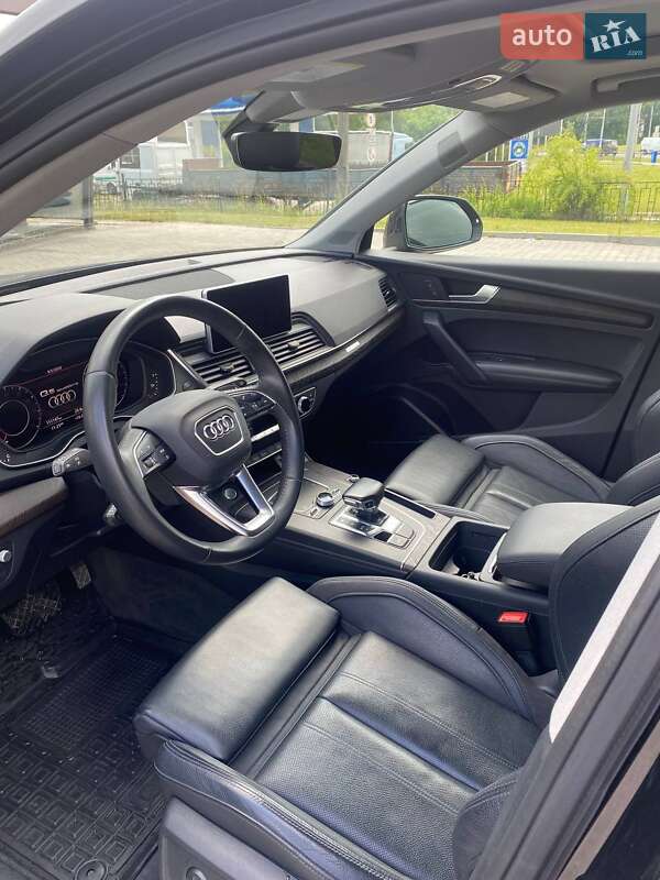 Внедорожник / Кроссовер Audi Q5 2018 в Львове