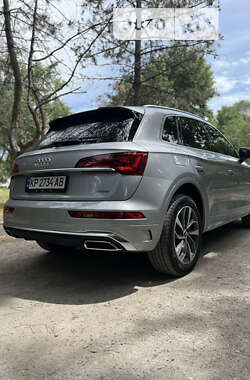 Внедорожник / Кроссовер Audi Q5 2022 в 