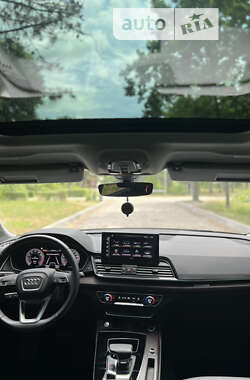 Внедорожник / Кроссовер Audi Q5 2022 в 