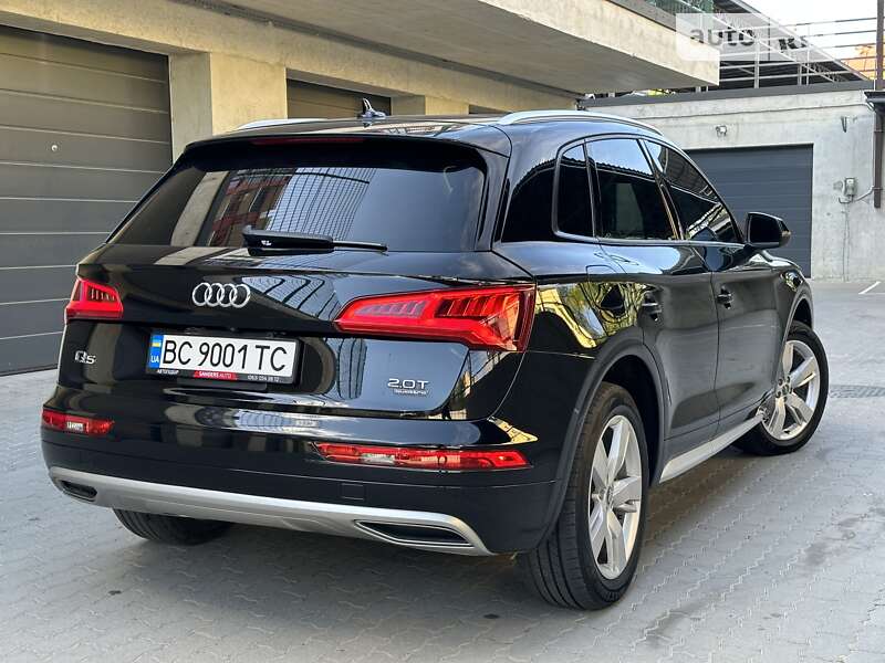 Позашляховик / Кросовер Audi Q5 2017 в Дрогобичі