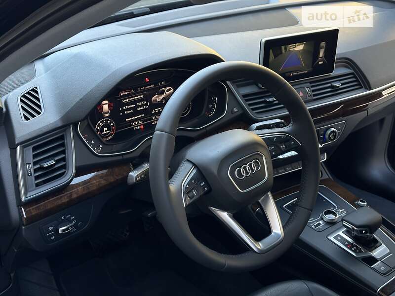 Позашляховик / Кросовер Audi Q5 2017 в Дрогобичі