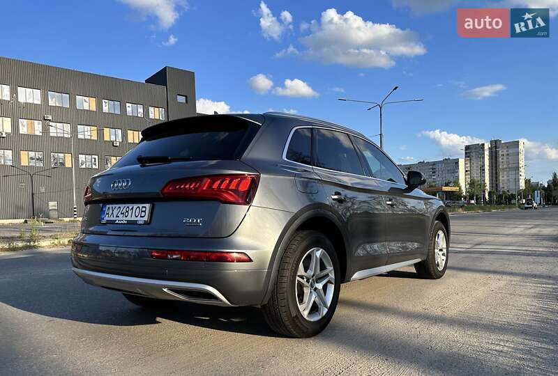 Позашляховик / Кросовер Audi Q5 2017 в Харкові