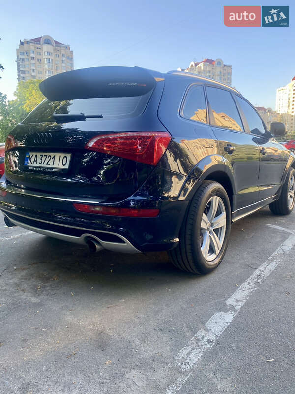 Внедорожник / Кроссовер Audi Q5 2011 в Киеве