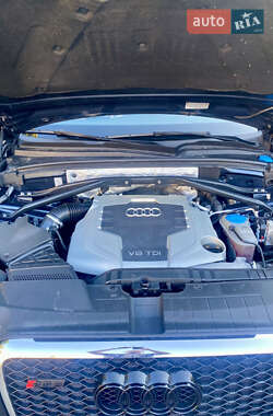 Внедорожник / Кроссовер Audi Q5 2011 в 