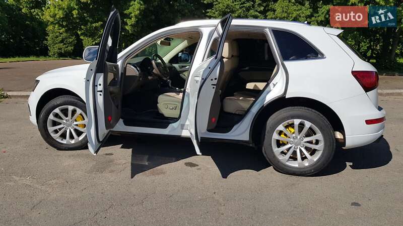 Внедорожник / Кроссовер Audi Q5 2014 в Владимире