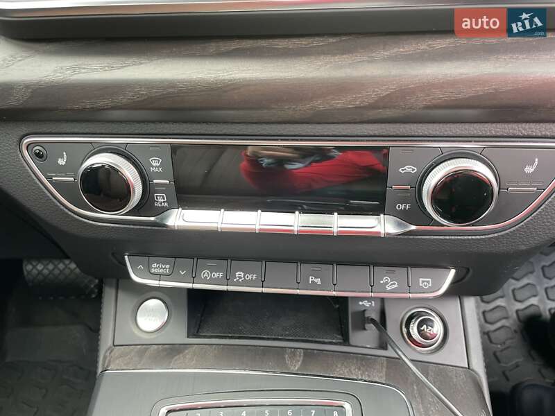 Позашляховик / Кросовер Audi Q5 2017 в Львові