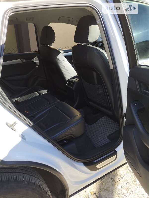 Внедорожник / Кроссовер Audi Q5 2009 в Дубно