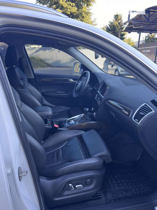 Внедорожник / Кроссовер Audi Q5 2013 в Львове
