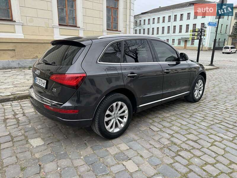 Внедорожник / Кроссовер Audi Q5 2016 в Каменец-Подольском