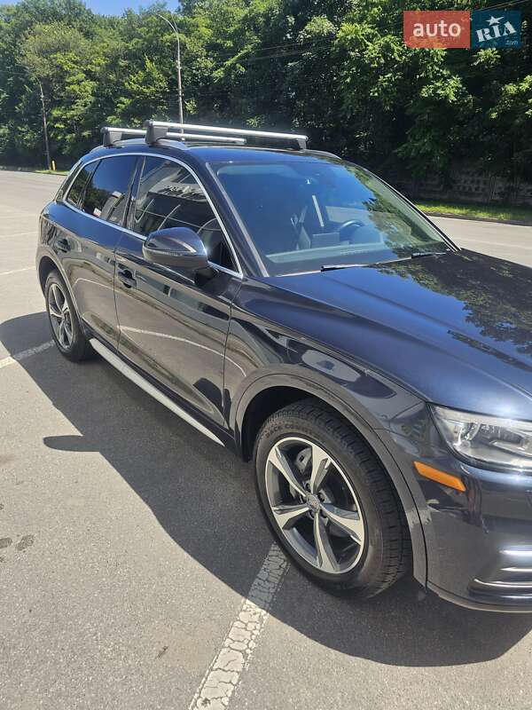 Внедорожник / Кроссовер Audi Q5 2019 в Виннице