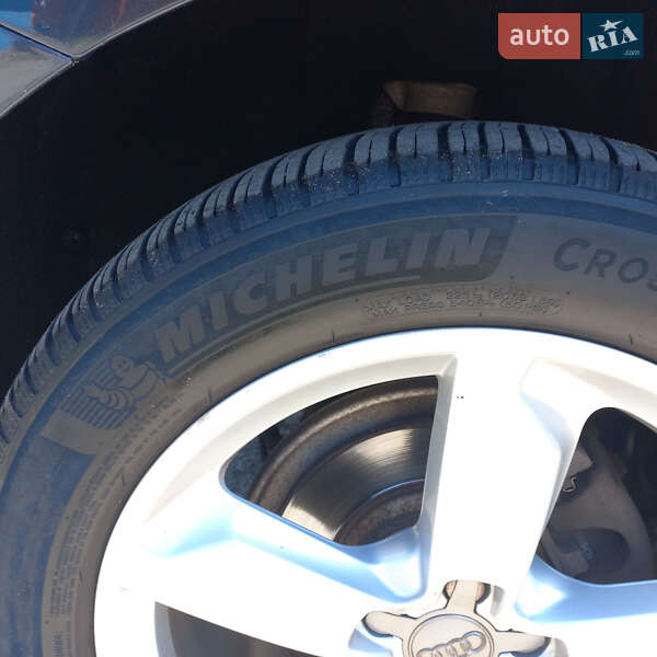 Внедорожник / Кроссовер Audi Q5 2011 в Запорожье