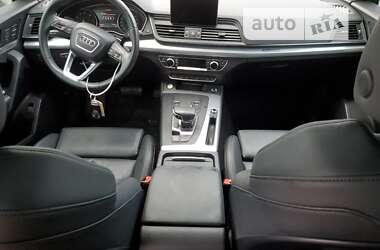 Позашляховик / Кросовер Audi Q5 2020 в Києві