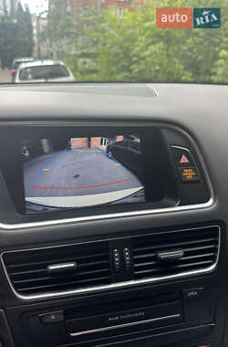 Внедорожник / Кроссовер Audi Q5 2011 в 