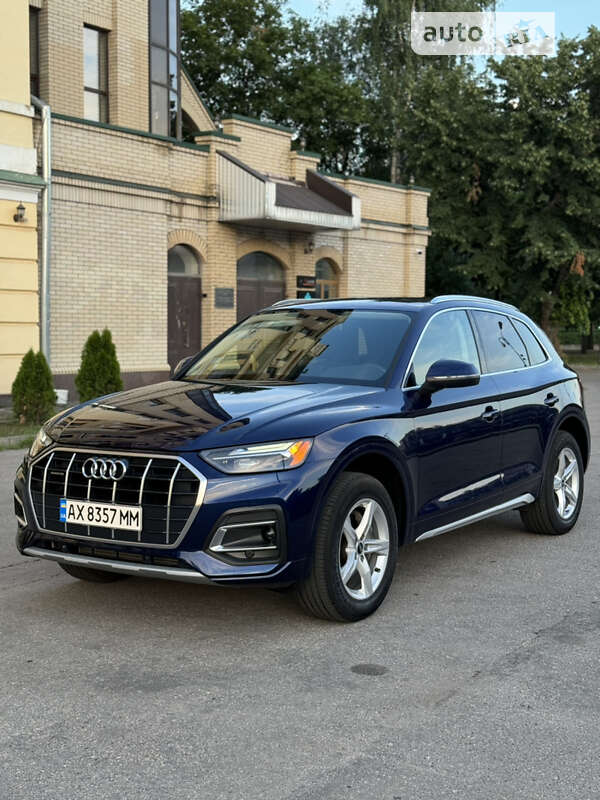 Позашляховик / Кросовер Audi Q5 2020 в Києві