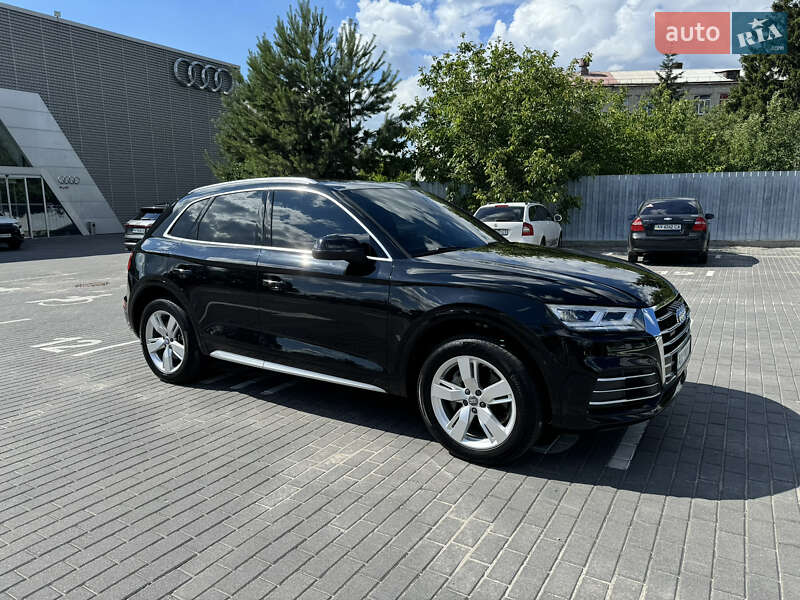Внедорожник / Кроссовер Audi Q5 2018 в Харькове