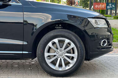 Внедорожник / Кроссовер Audi Q5 2016 в 