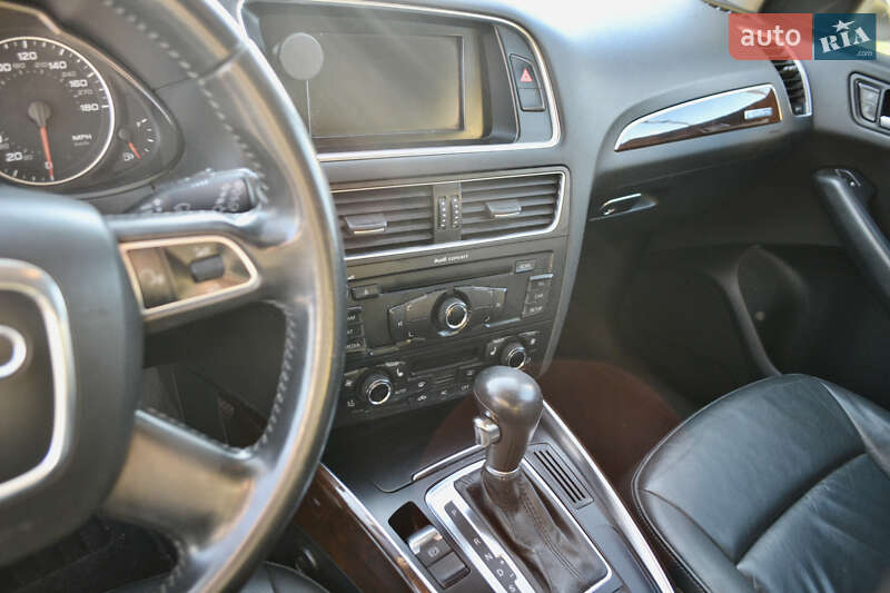 Внедорожник / Кроссовер Audi Q5 2011 в Ровно
