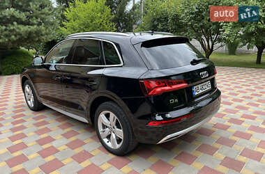 Позашляховик / Кросовер Audi Q5 2018 в 