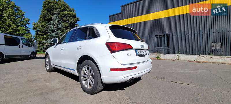 Позашляховик / Кросовер Audi Q5 2015 в Києві