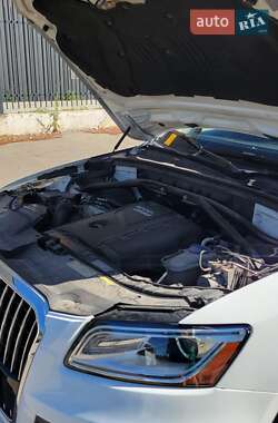 Внедорожник / Кроссовер Audi Q5 2015 в 