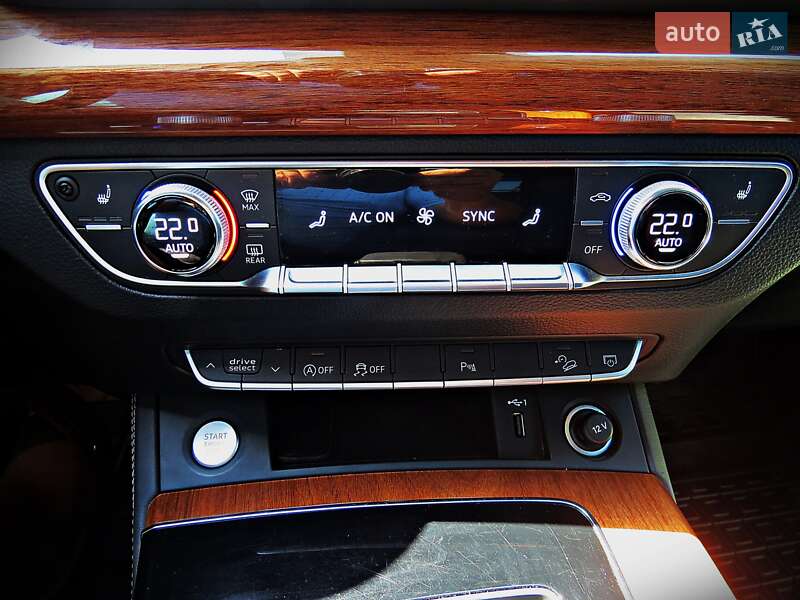 Внедорожник / Кроссовер Audi Q5 2020 в Черкассах