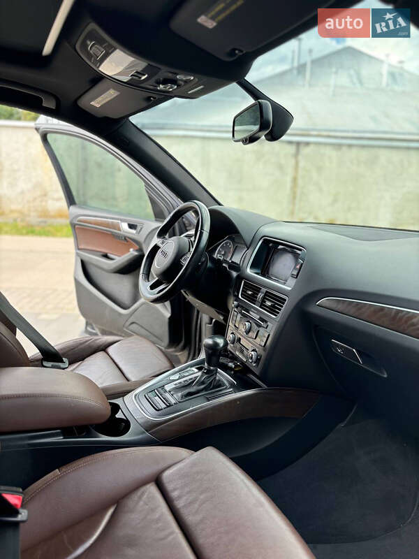 Внедорожник / Кроссовер Audi Q5 2015 в Стрые