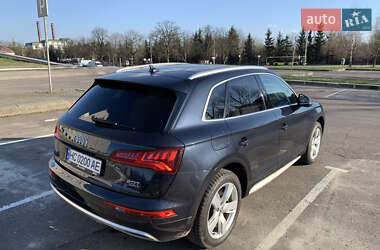 Внедорожник / Кроссовер Audi Q5 2017 в 