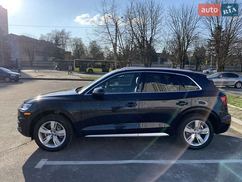 Внедорожник / Кроссовер Audi Q5 2017 в Львове