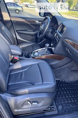 Внедорожник / Кроссовер Audi Q5 2015 в 