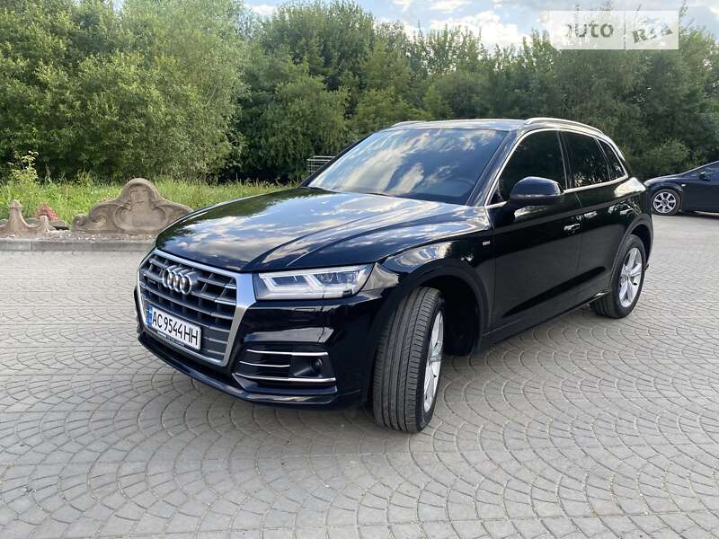 Внедорожник / Кроссовер Audi Q5 2017 в Луцке