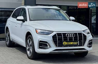 Внедорожник / Кроссовер Audi Q5 2022 в 