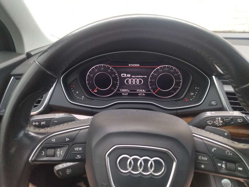 Внедорожник / Кроссовер Audi Q5 2016 в Каменском